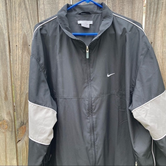 Nike  Windbreaker full zip jacket Black w/ Gray Men’s XXL - Picture 2 of 7